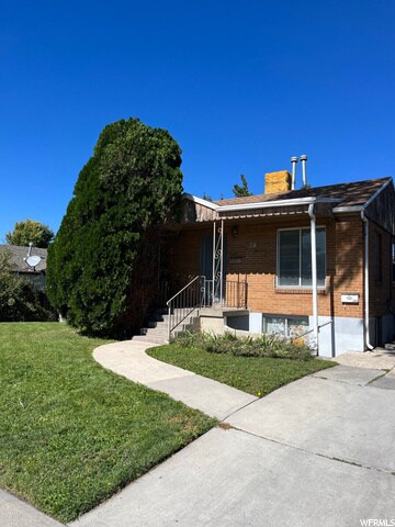Primary Photo - 34 W Russett Ave