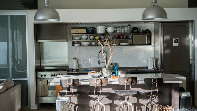 Building Photo - 4080 Glencoe Ave