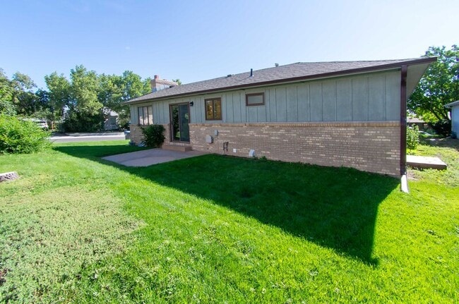 Building Photo - 249 Miller Ln