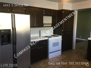 Building Photo - 4045 S Spitze Dr