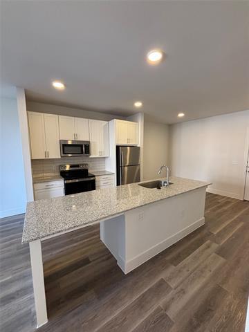 Foto del edificio - 300 N McDonald St