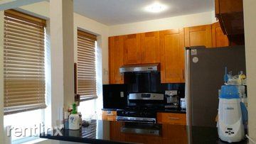 Primary Photo - 211 21st St