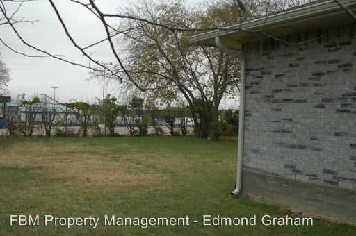 Foto del edificio - 3640 Waters St