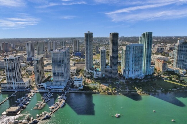 Photo - 1750 N Bayshore Dr Apartment