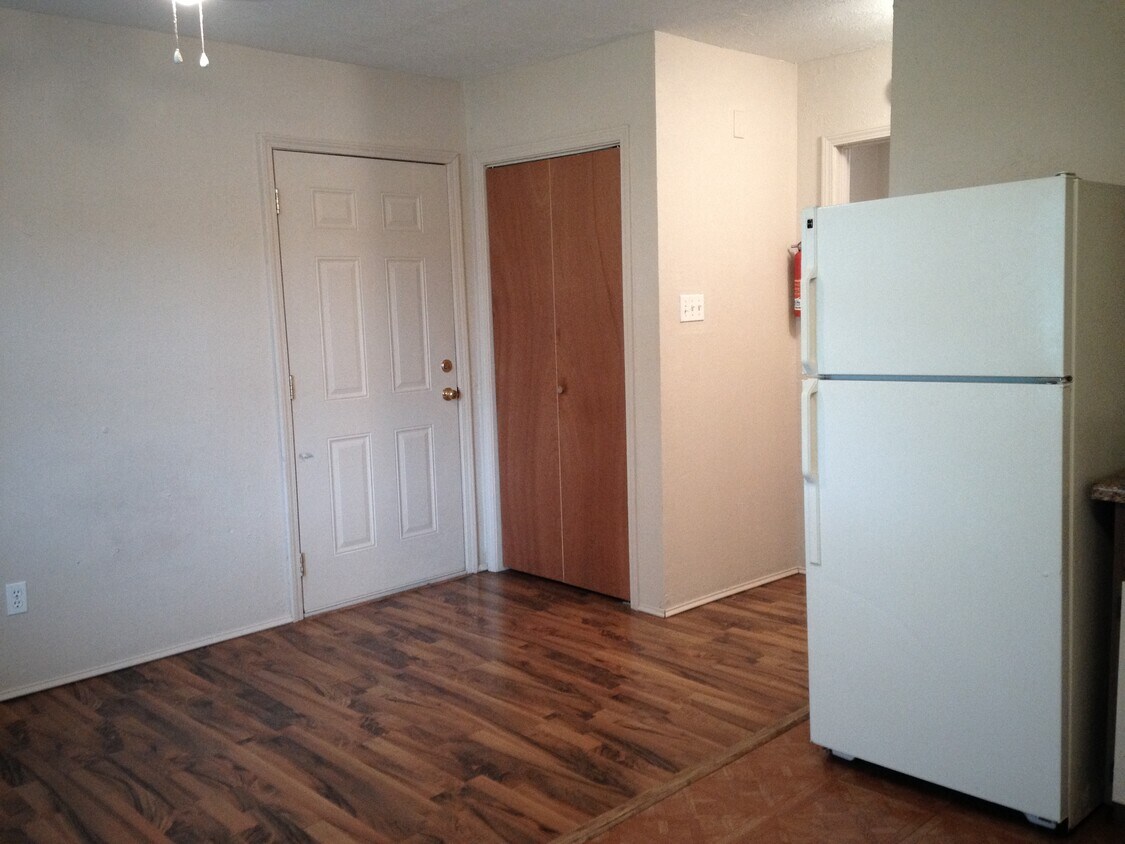 Building Photo - 15090 US-165