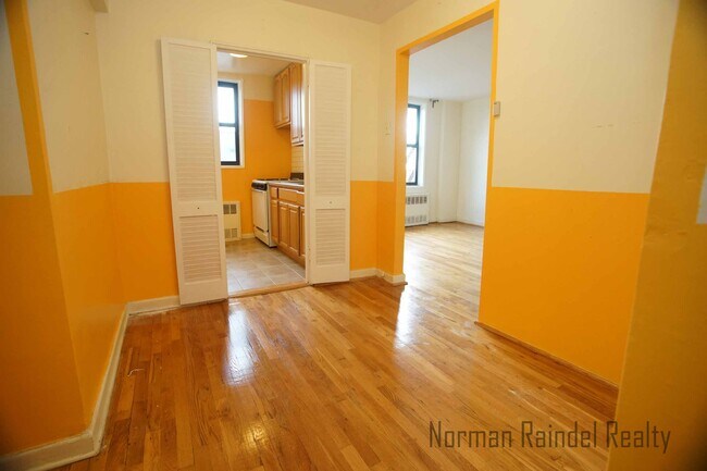 Foto del edificio - 1370 51st St