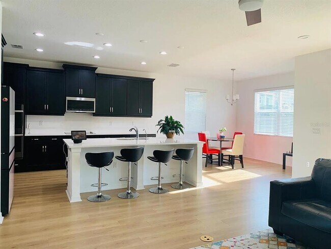 Building Photo - 11127 Sundrift Dr
