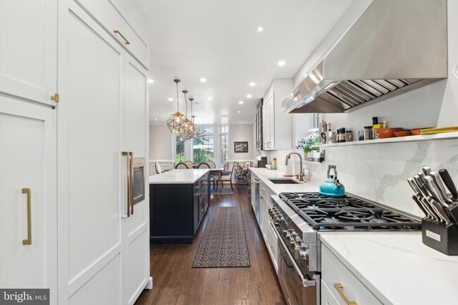 Building Photo - 2916 New Mexico Ave NW