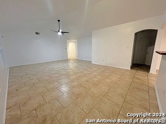 Foto del edificio - Spacious Floorplan in Laurel Mountain Ranch - Ready for Move in!