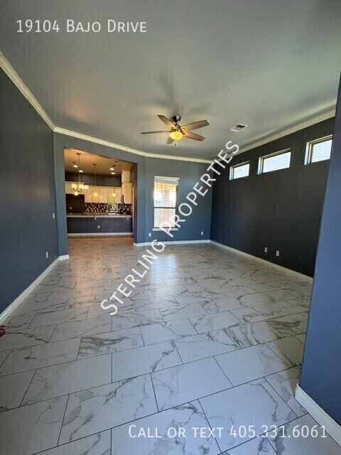 Building Photo - 19104 Bajo Dr