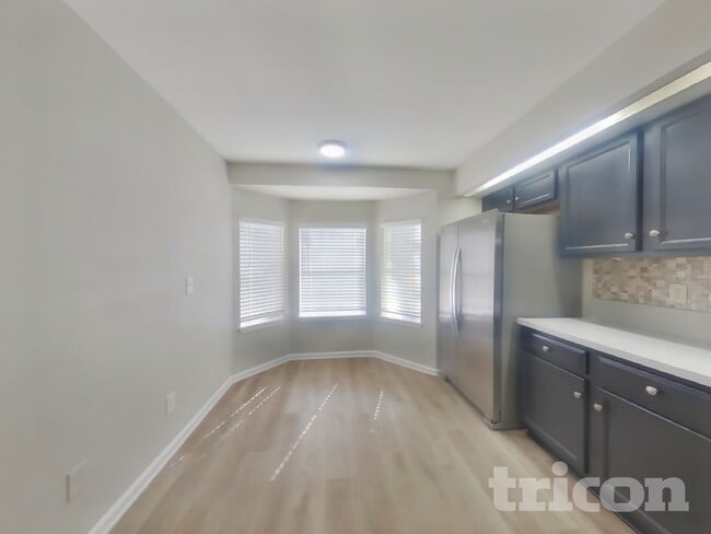 Building Photo - 3287 Guernsey Ct