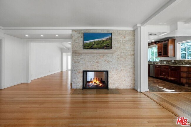 Foto del edificio - 6322 W 78th Pl