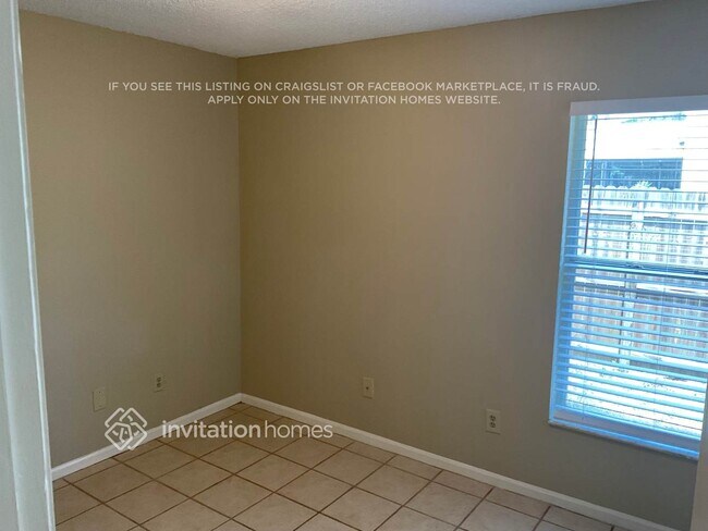 Building Photo - 8147 Wellsmere Cir