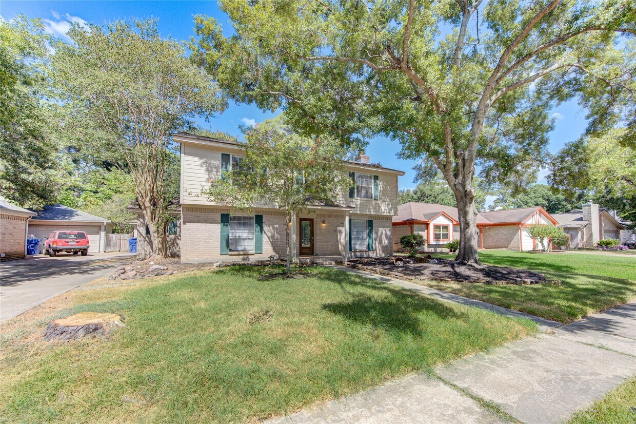 Foto principal - 17206 Seven Pines Dr