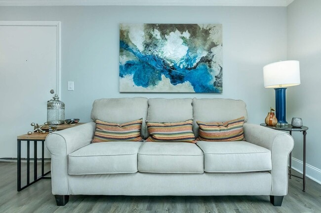 YOUR NEW LIVING ROOM - Brighton Valley Apts