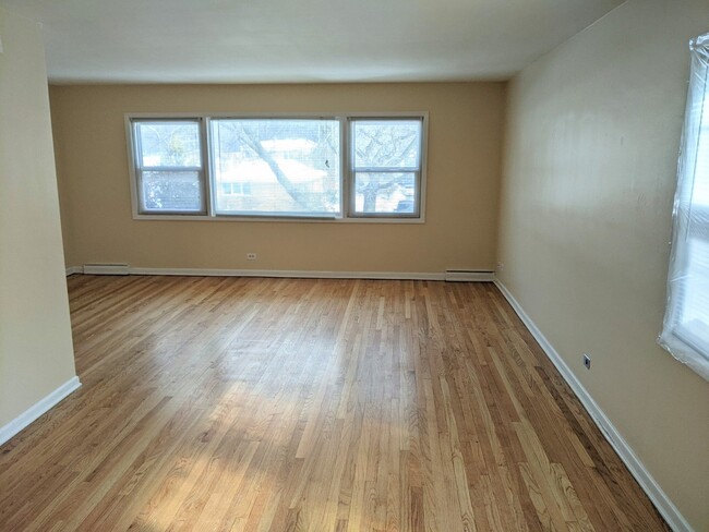 Building Photo - 546 Dodge Ave