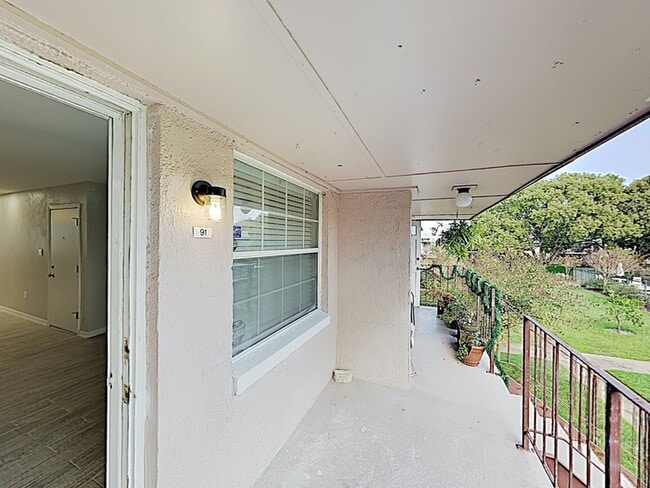 Photo - 525 Conway Rd Apartment