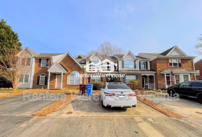 Building Photo - 434 S Lake Cir