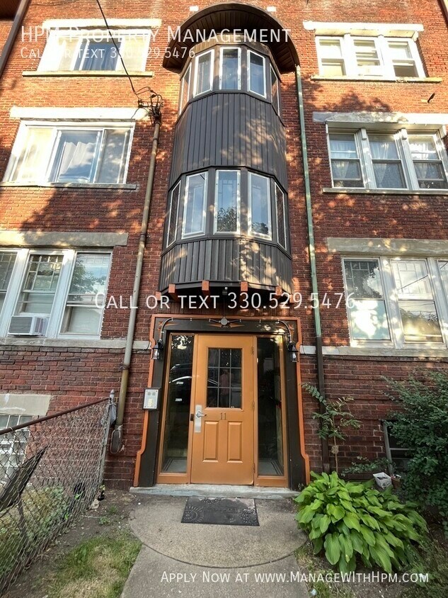 11 S Highland Ave Unit 7, Akron, OH 44303 Room for Rent in Akron, OH