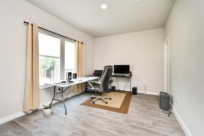 Foto del edificio - 14003 Moose Creek Ln