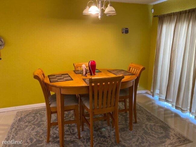 Foto del edificio - 3 br, 2 bath House - 29 AVE
