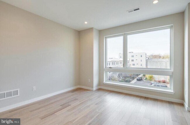 Foto del edificio - 909 N 15th St