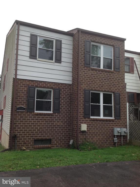 Building Photo - 298 Birch Dr