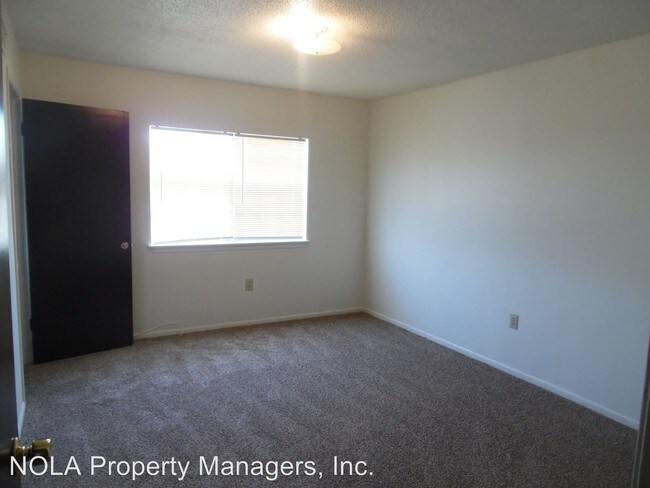 Foto del edificio - 3712-3714 Rockford Heights