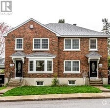 Building Photo - 118 Ivy Crescent