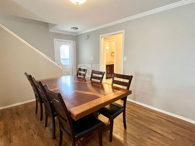 Building Photo - 366 Cobblestone Dr