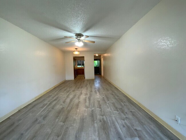 Foto del edificio - COLLEGE GARDENS