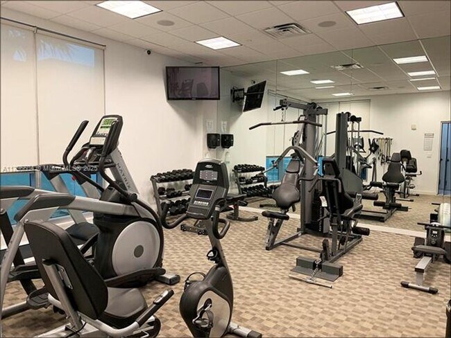 Foto del edificio - 7935 East Dr