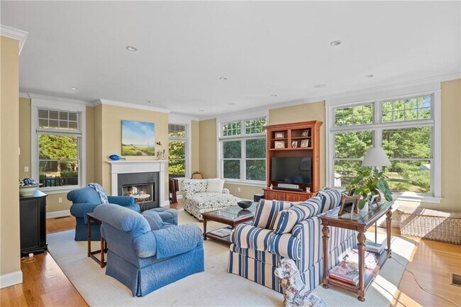 Building Photo - 1 Puddingstone Ln