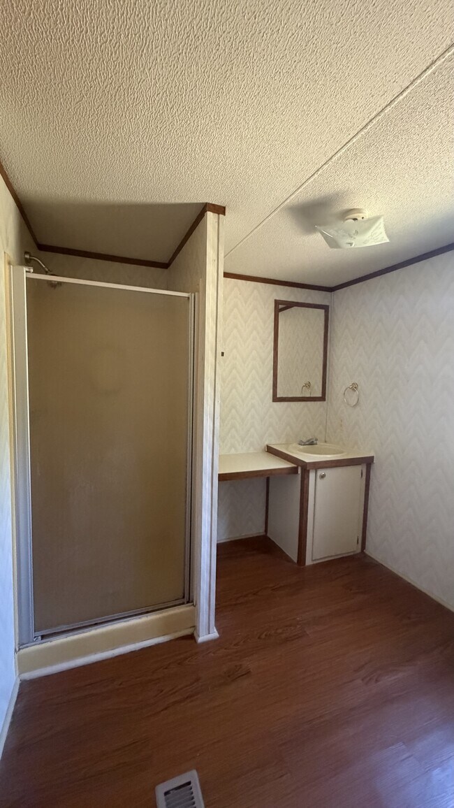 Foto del edificio - 1518 Lee County Rd 270