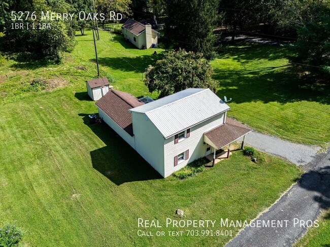 Building Photo - 5276 Merry Oaks Rd