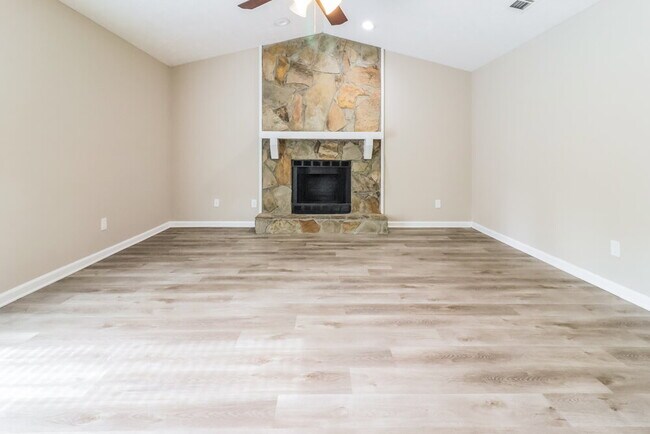 Building Photo - 5417 Biffle Way