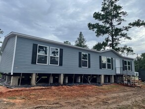 Building Photo - 543 Emily Lp