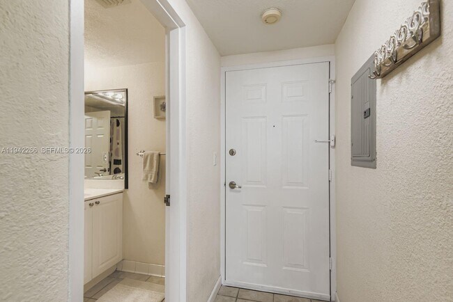 Building Photo - 2501 S Ocean Dr