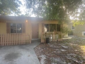Building Photo - 5541 Lown St N