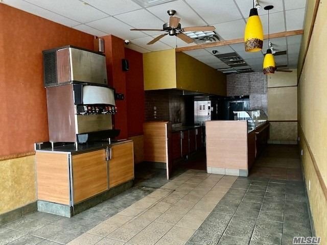 Foto del edificio - 25-52-52 Francis Lewis Blvd