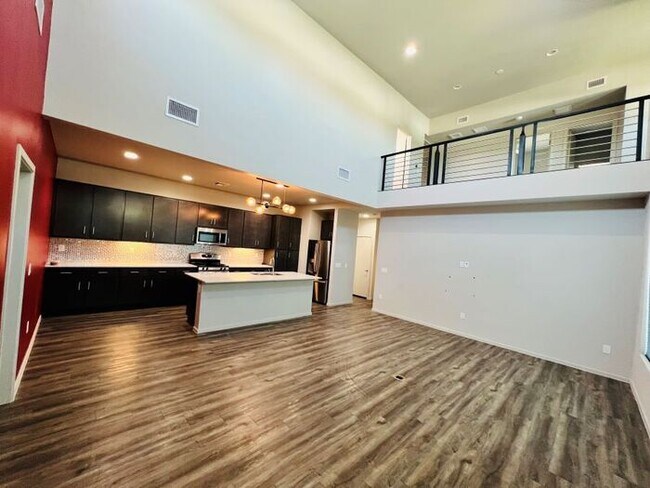 Foto del edificio - For Rent