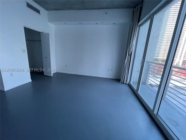 Foto del edificio - 133 NE 2nd St