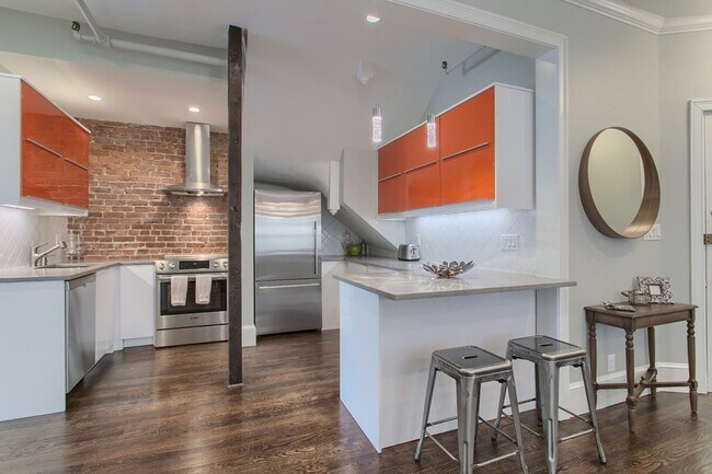 Foto del edificio - 1577 Beacon St