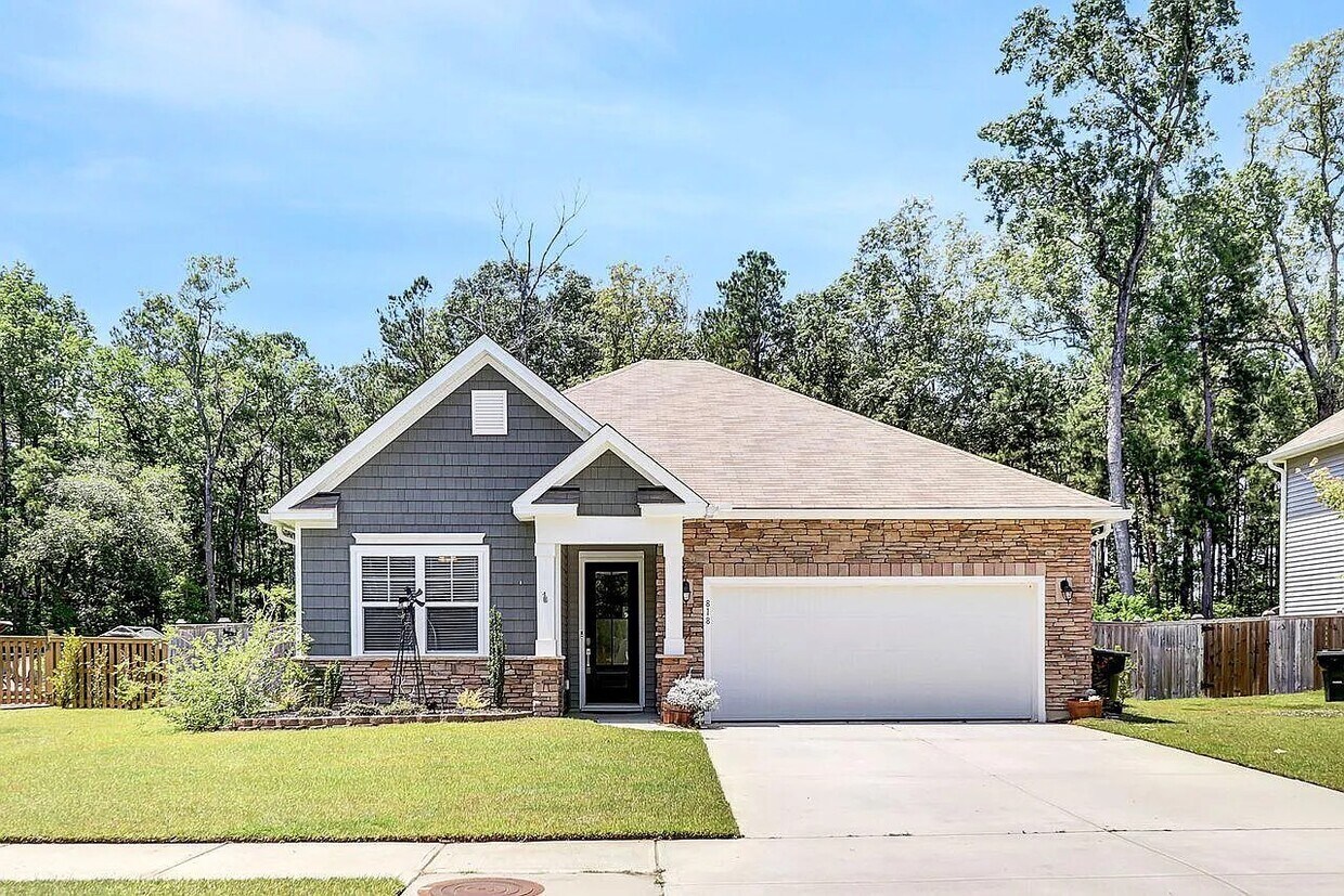 Foto principal - 818 Neosho Ct