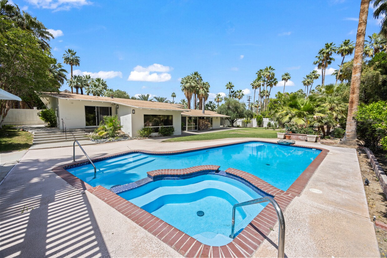 Foto principal - 255 W Camino Buena Vista