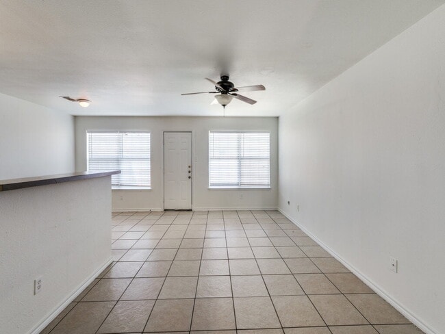 Foto del edificio - 4516 Alamosa St