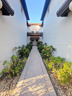 Foto del edificio - 2215 Hawksridge Dr
