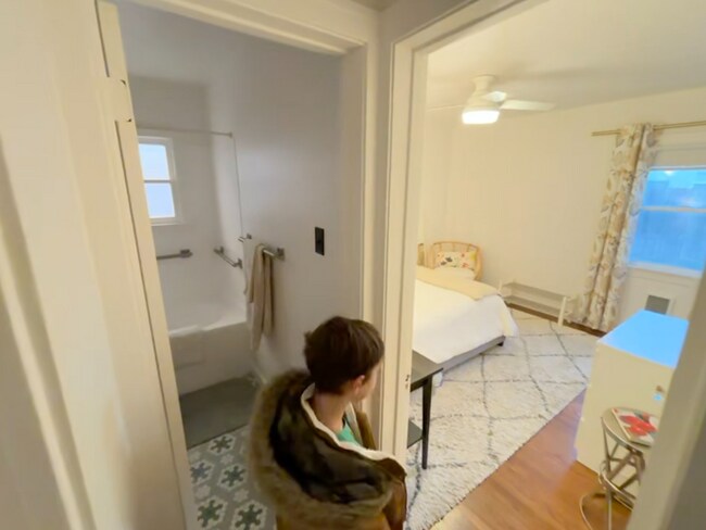 Foto del edificio - 218 Granada Ave