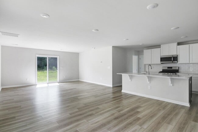 Building Photo - Fresh 5 Bed 3 Bath Lennar home in Monroe!