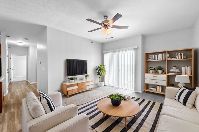 Sala de estar - Sterling Pointe Apartments
